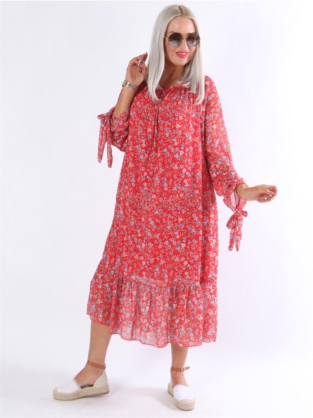 Gigi - Lång klänning med blommönster i chiffong